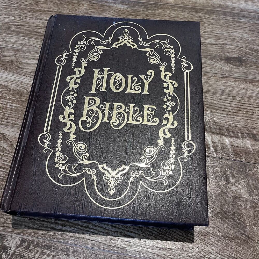 Vintage 1970s Holy Bible KJV Fireside Family Edition Genealogy Records